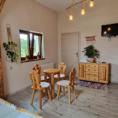 Derkaczowa Kotlina Çiftlik konaklama Gniewoszow (Lower Silesia)