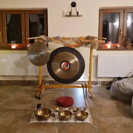 Derkaczowa Kotlina * Gniewoszów