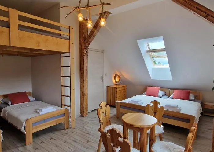 Derkaczowa Kotlina Farm stay Gniewoszow (Lower Silesia)