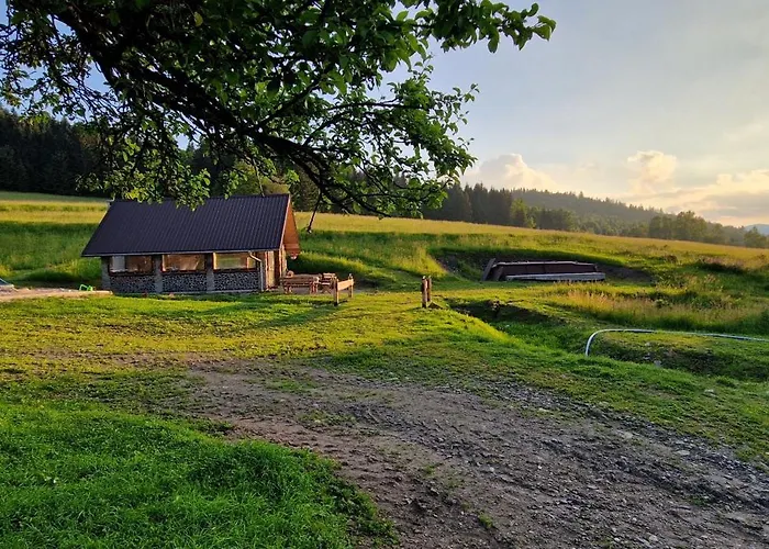 Derkaczowa Kotlina Gospodarstwo agroturystyczne *